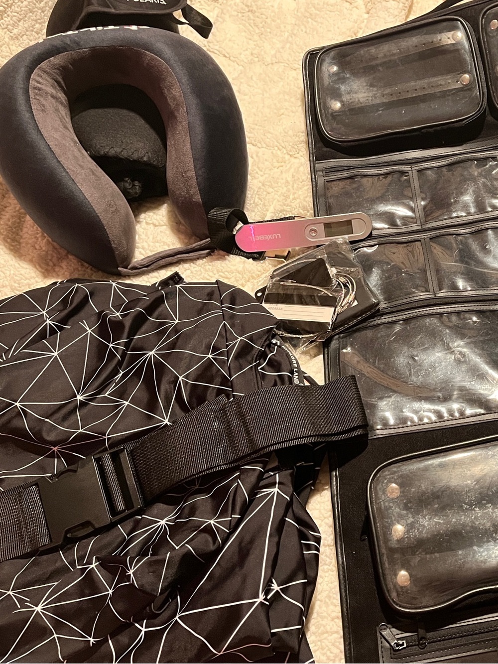 Large Monochrome Travel Bundle